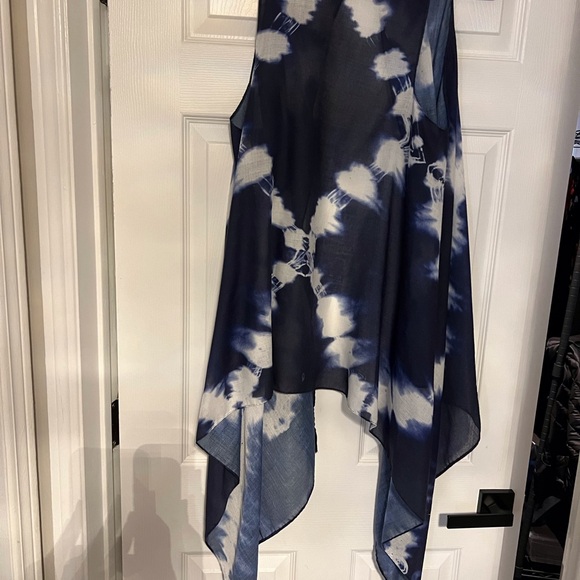 Woman’s summer long vest/ shrug - Picture 3 of 6